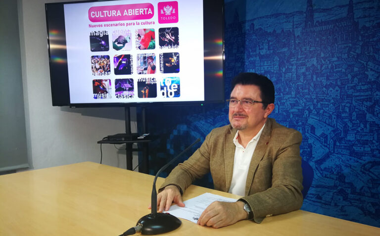 Imagen del Concejal de Cultura del Ayuntamiento de Toledo presentando la propuesta cultural