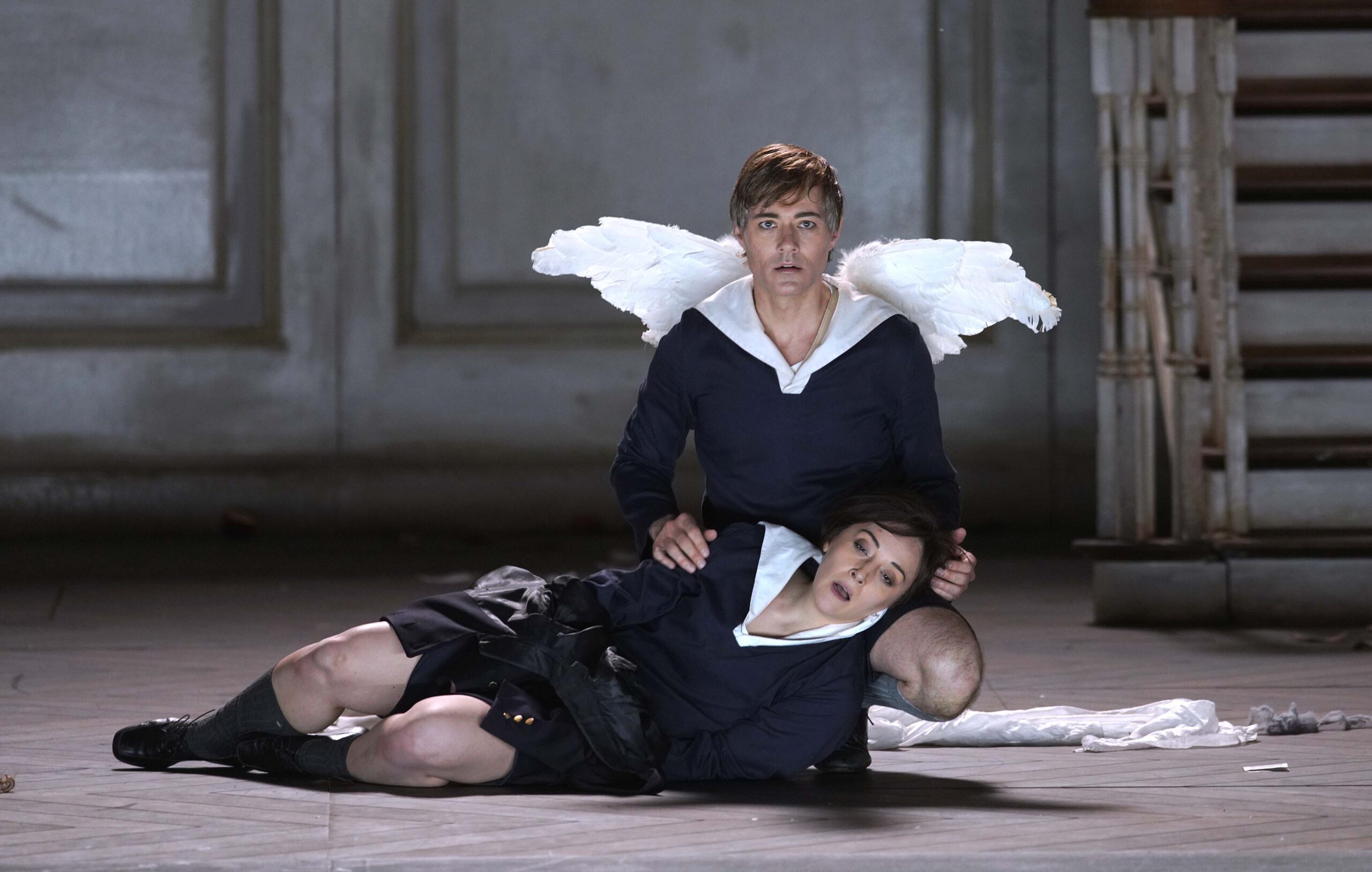 Uli Kirsch (el ángel) y Rachel Wilson (Cherubino)