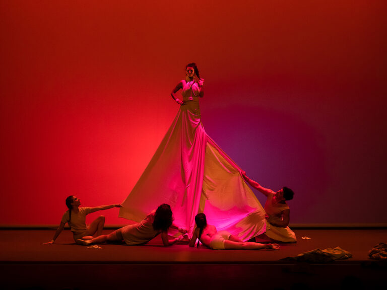 UpArte en uno de los momentos de la pieza que mostró en Teatralia Circus 2023