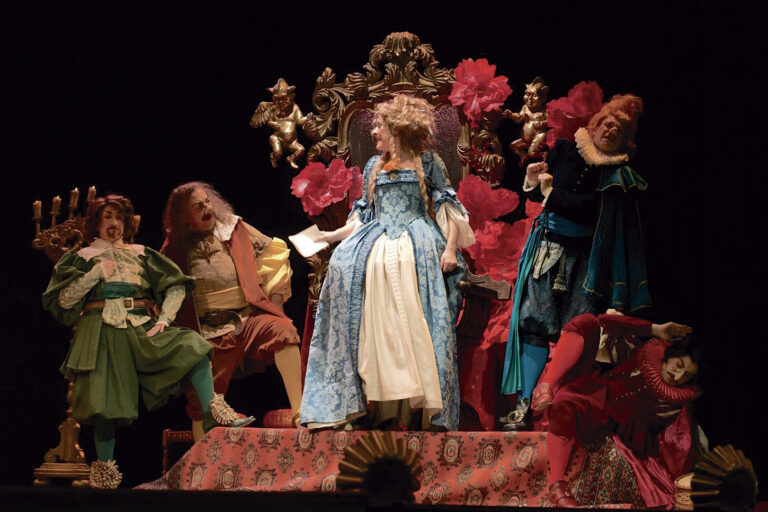 Imagen de la producción 'Lo que son mujeres'