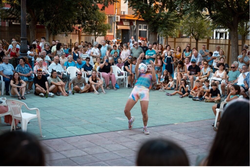 Oxímoron, de Checho Tamayo