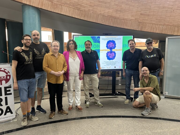 Fotografía de familia de la presentación