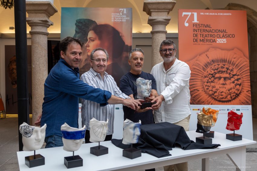 Imagen de la presentación de la máscara