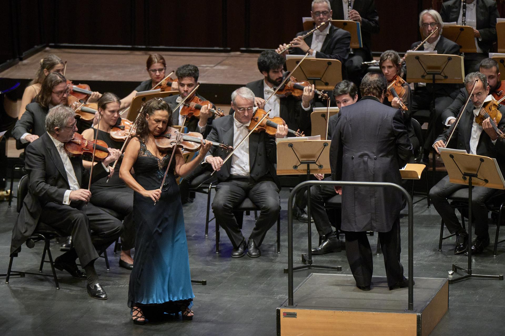 La hija de García Asensio, la violinista Anabel García del Castillo actuó junto al padre