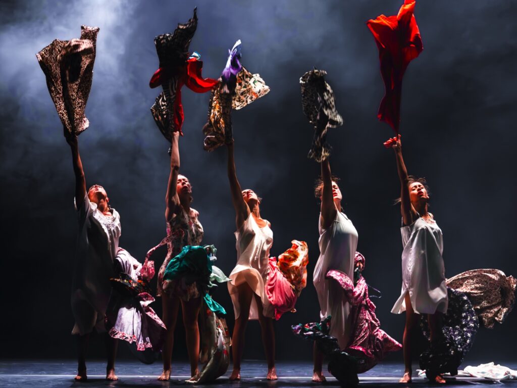 Leïla Ka (França) - Espectáculo: Maldonne