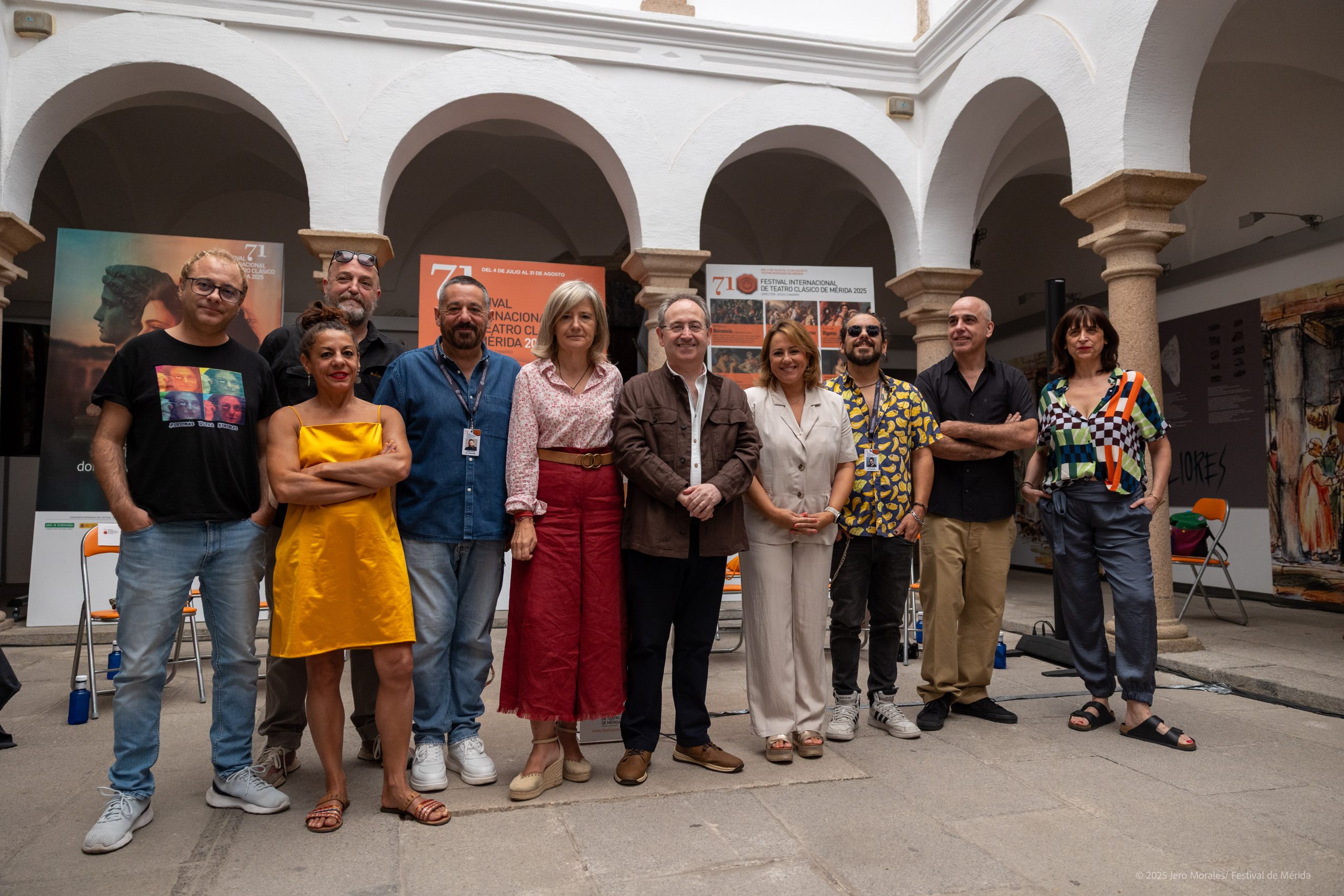 Fotografía de familia de la presentación
