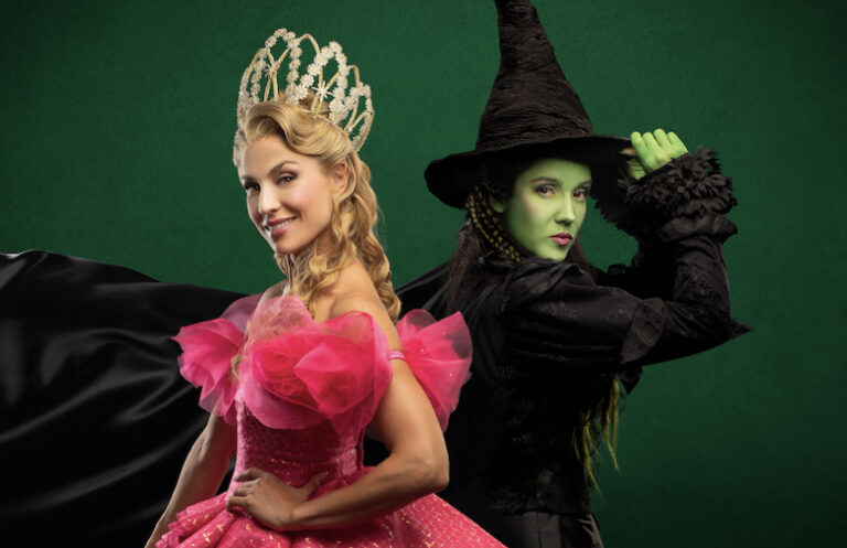 Imagen de las protagonistas de "Wicked"