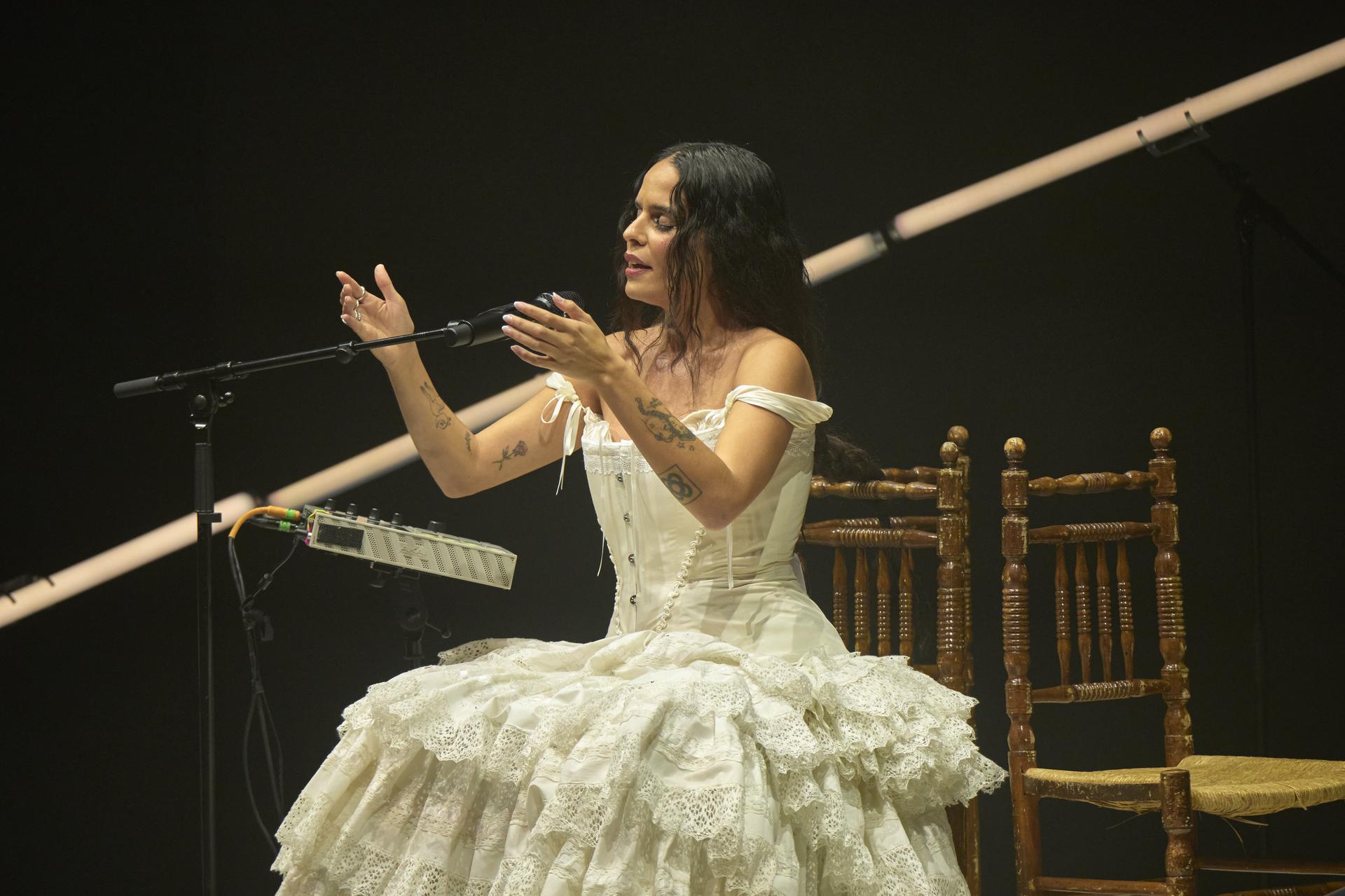 Ángeles Toledano durante su actuación anoche en Suma Flamenca