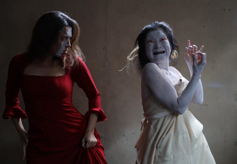 La bailaora Begoña Castro, izquierda, en una imagen promocional de Tres haikus para Lorca