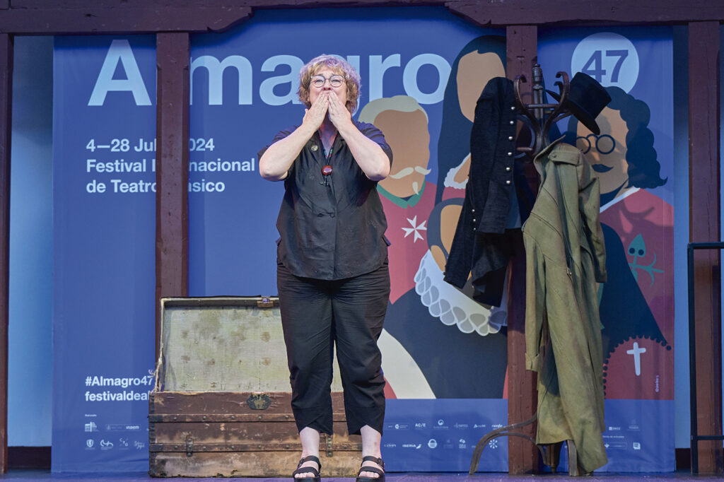 Laila Ripoll recibe el cariño del público del Festival de Almagro en su homenaje