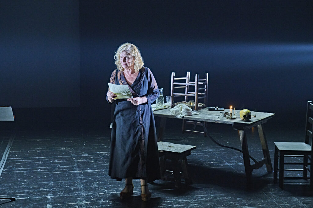 Ana Wagener durante un ensayo de Laurencia