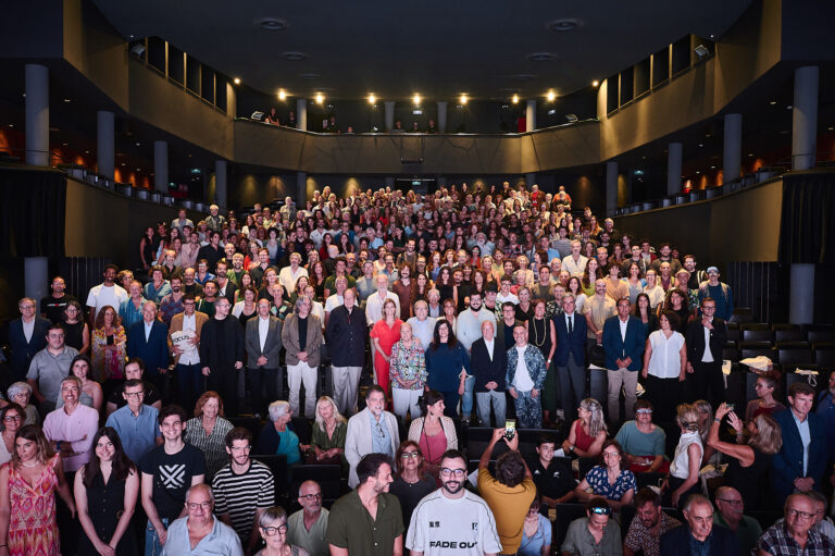 Fotografía de familia de la presentación