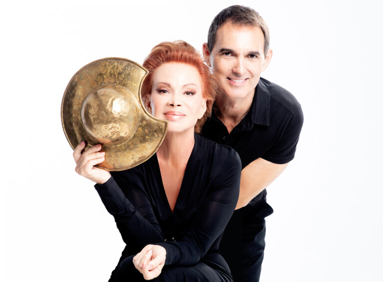 Paloma San Basilio y Juan Carlos Rubio en una imagen promocional de 'Dulcinea'