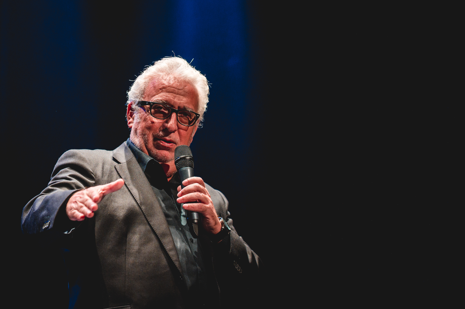 Imagen de Leo Harlem en una de sus actuaciones