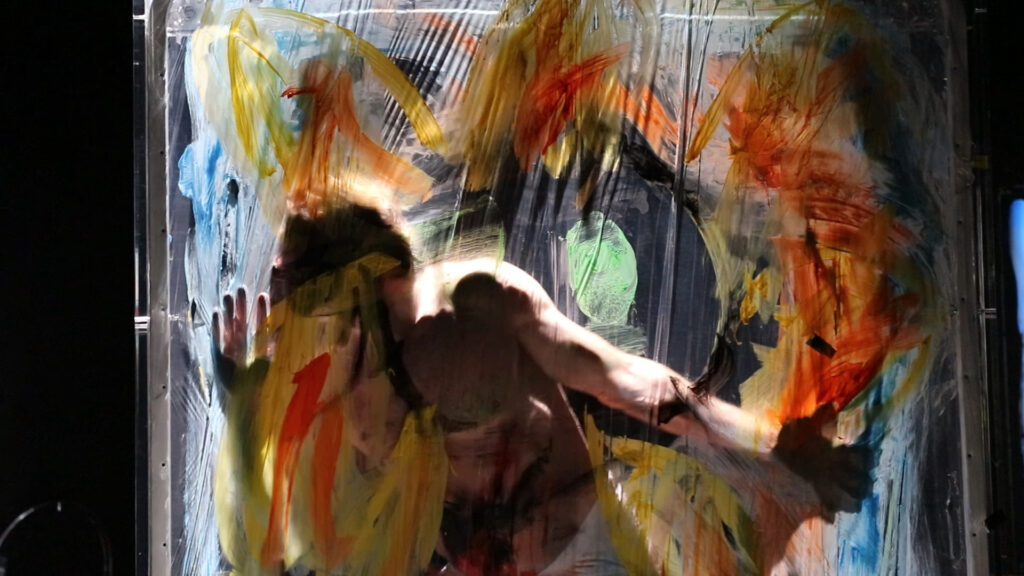 La obras de arte creadas en escena están creadas originalmente por la artista Bárbara Shunyi