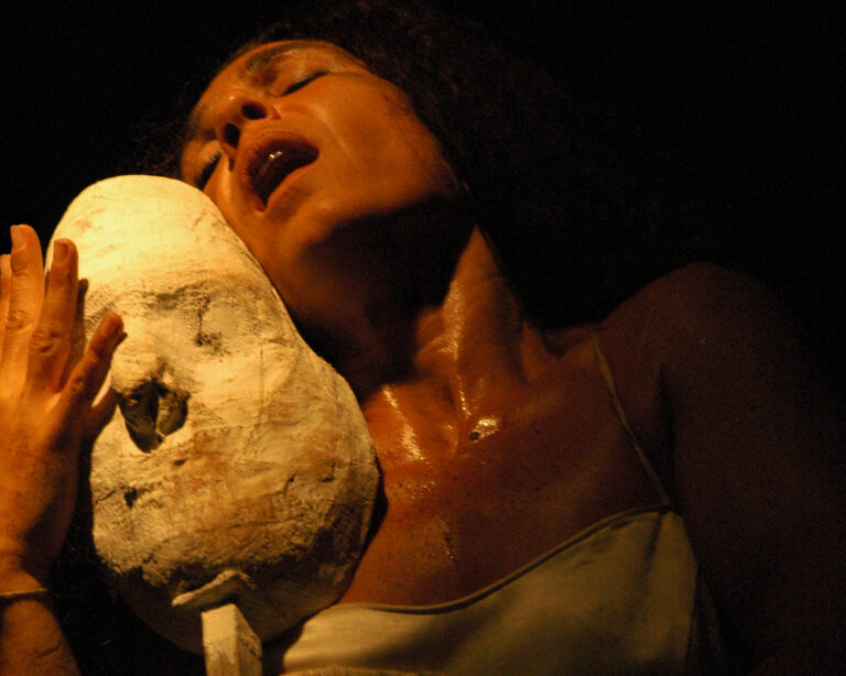 Imagen de 'Antígona en llamas'