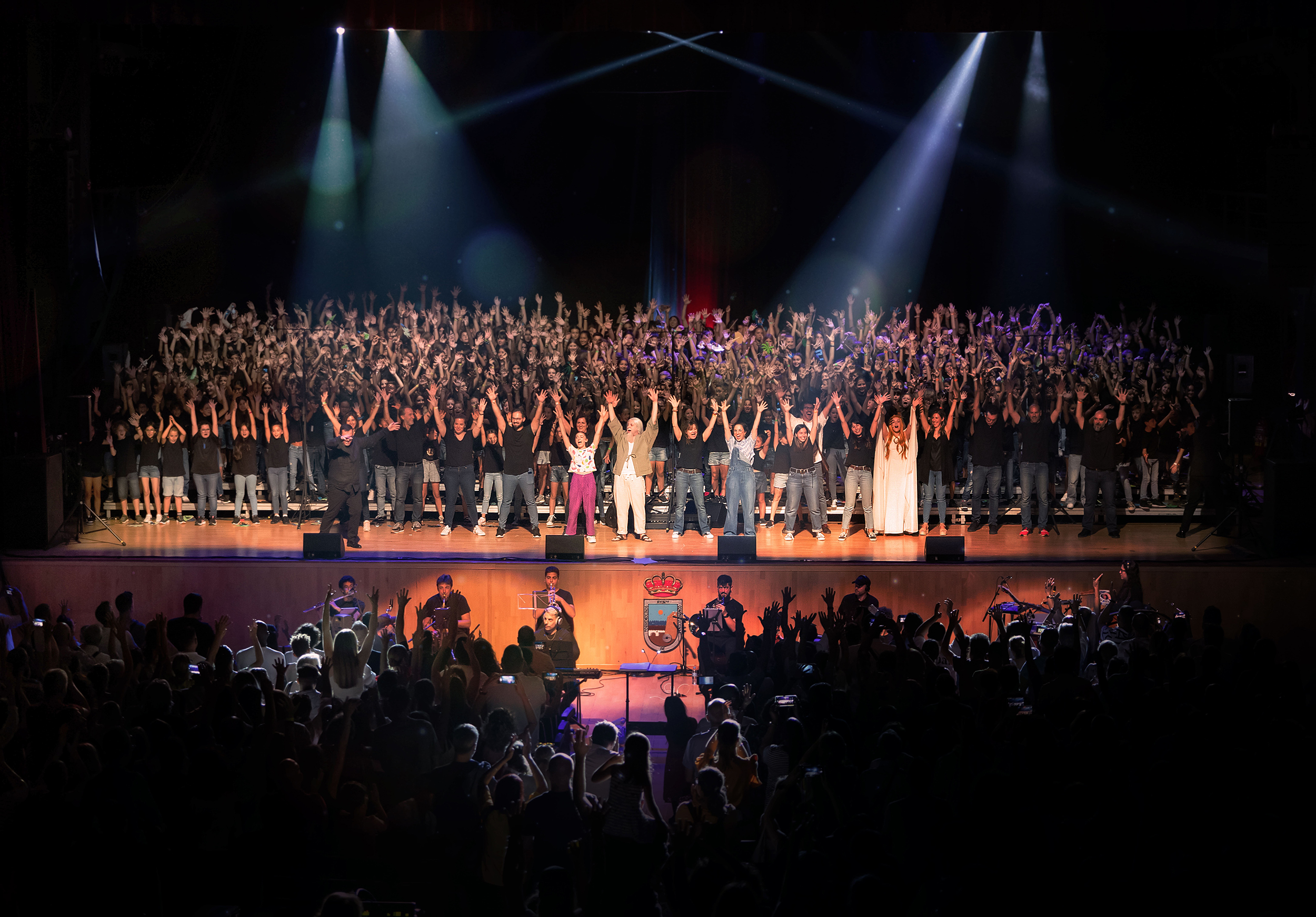 Saludo final en uno de los conciertos