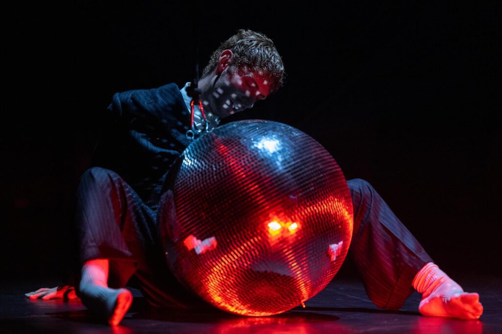 Éclair de Iker Rodríguez estrenado tras una residencia en el Centro Coreográfico Canal