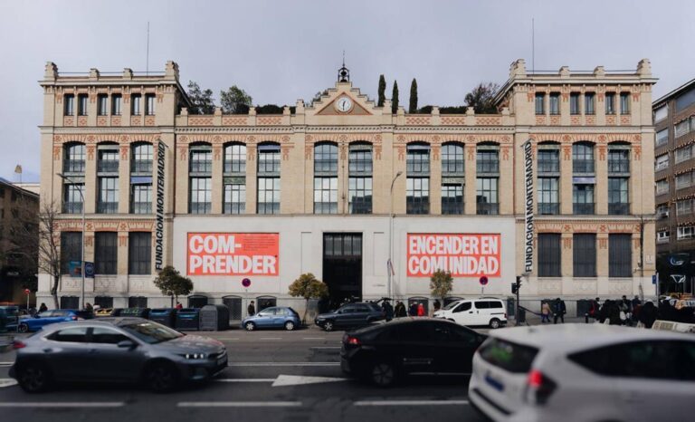 Fachada de La Casa Encendida