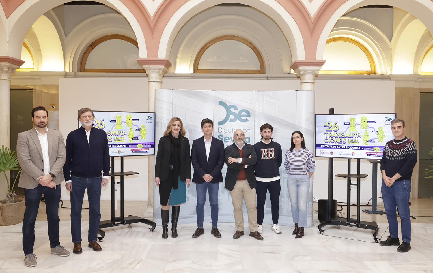 Fotografía de familia de la presentación