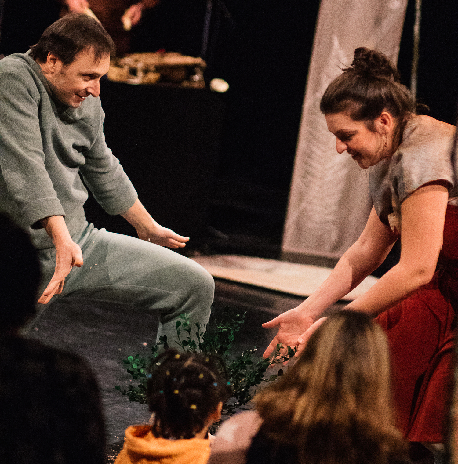 Un momento de Le Chant de labre (El canto del árbol), de Compagnie ACTA