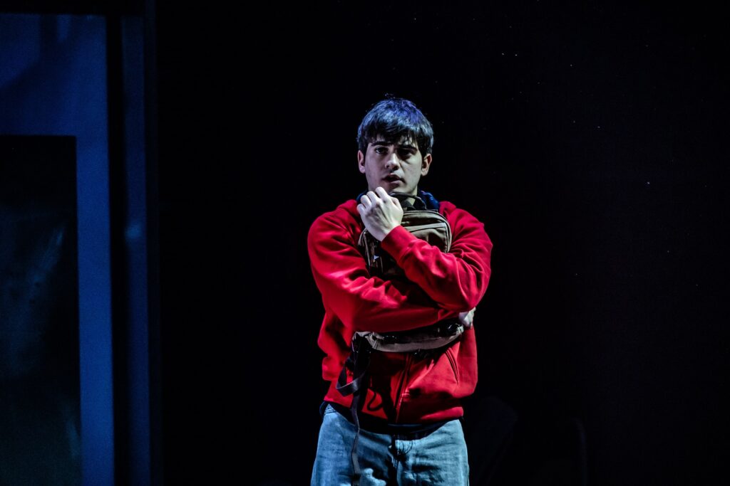 Javi Morán en una escena de Invisible