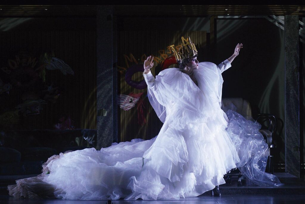 Imagen de una escena de 'Bohemios' del proyecto Zarza del Teatro de la Zarzuela de Madrid