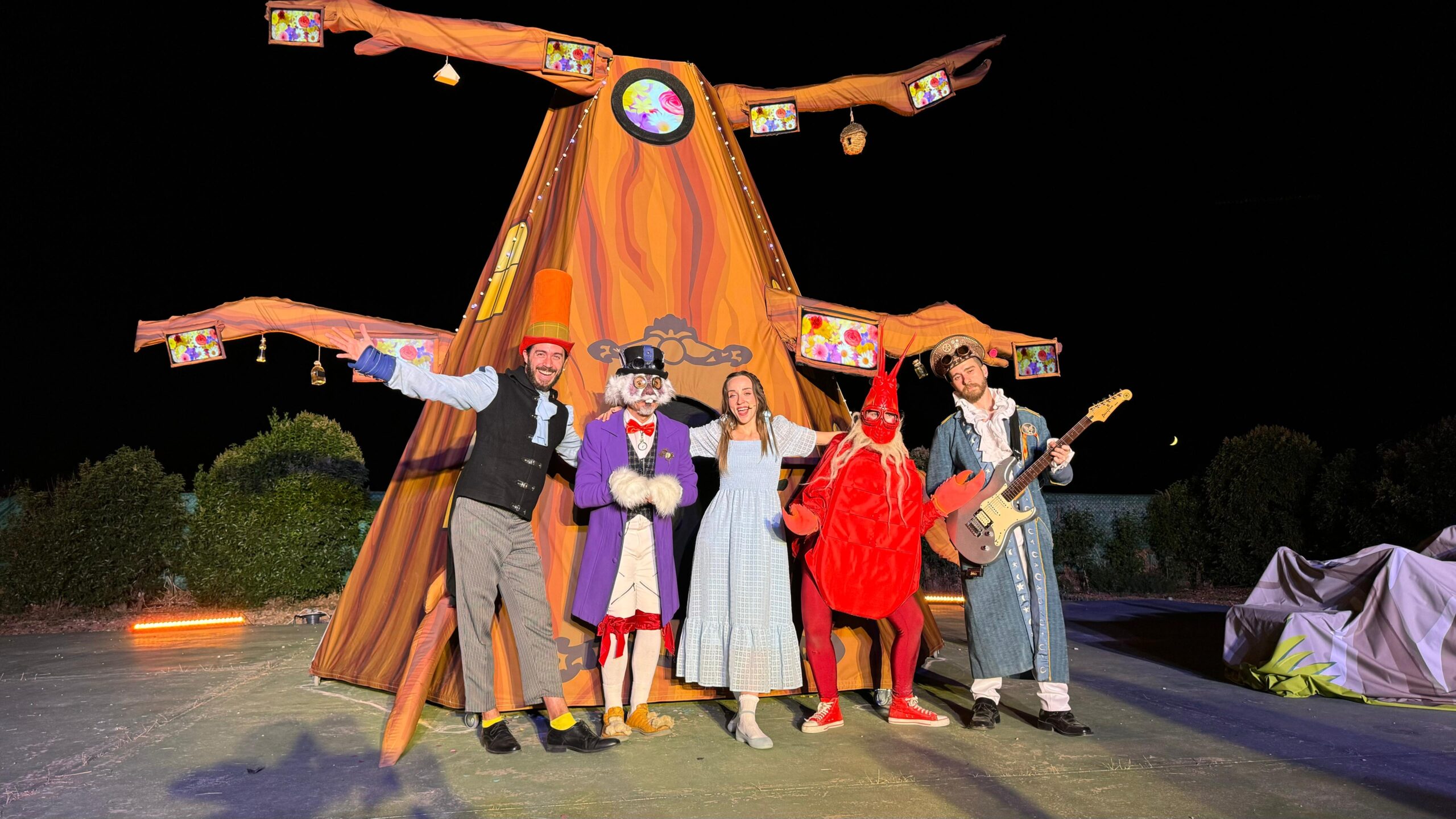 Alicia en el País de las Maravillas, elenco