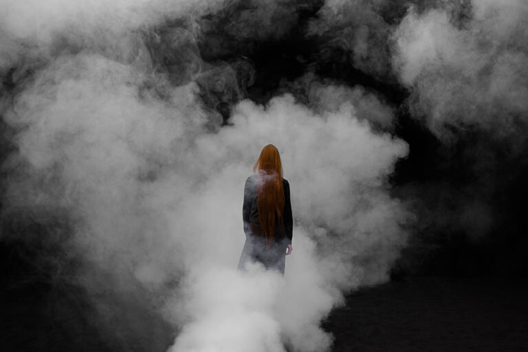 Imagen de escena de "Tinieblas"