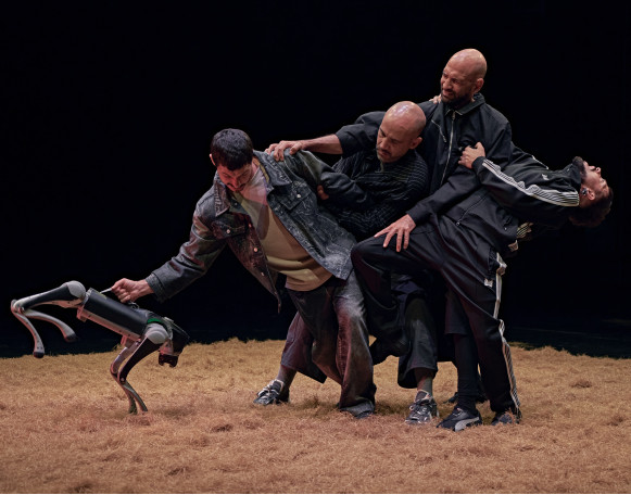 Famulus 2.0 - Danza + robótica