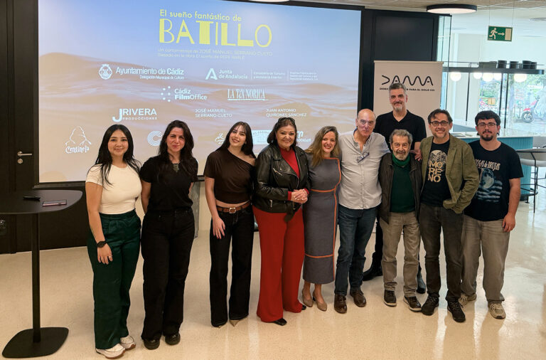 Fotografía de familia de parte del equipo