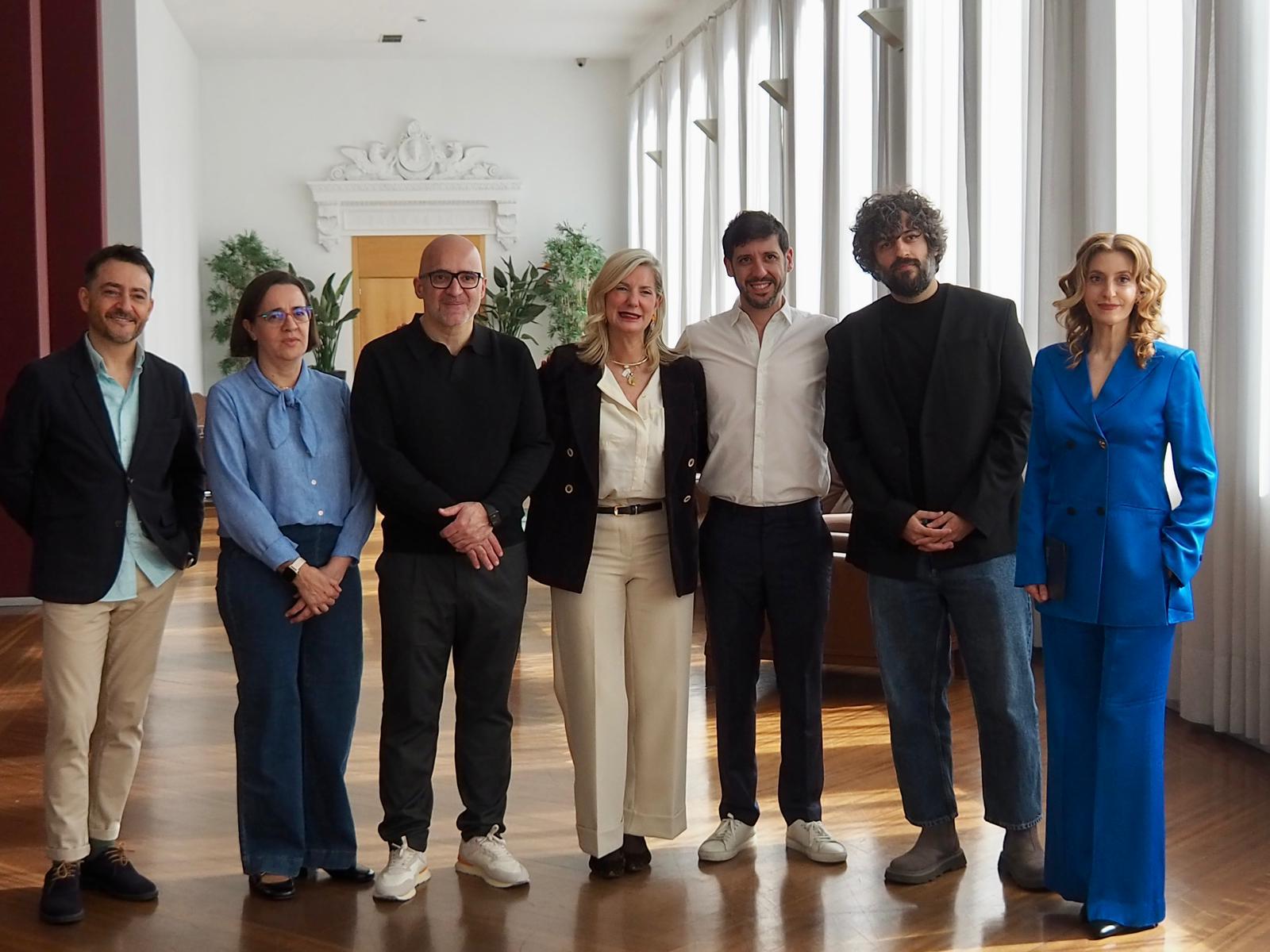 Fotografía de familia de la presentación