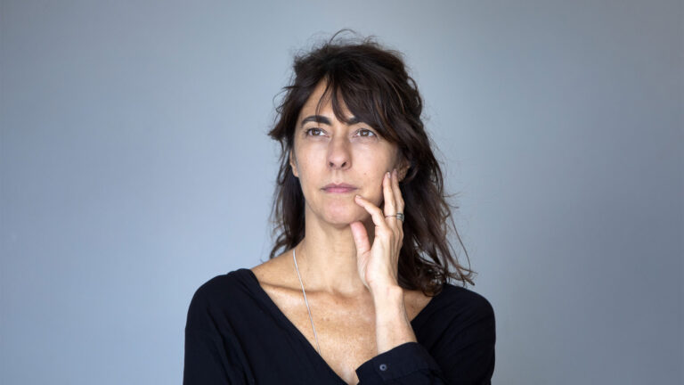 Imagen de Júlia de Christiane Jatahy