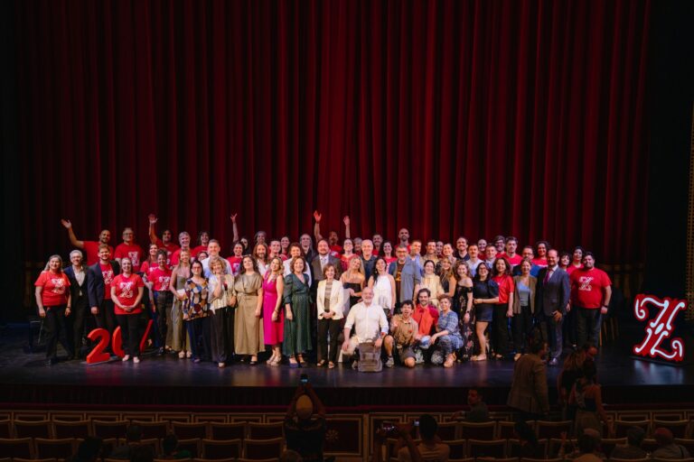 Fotografía de familia de la presentación