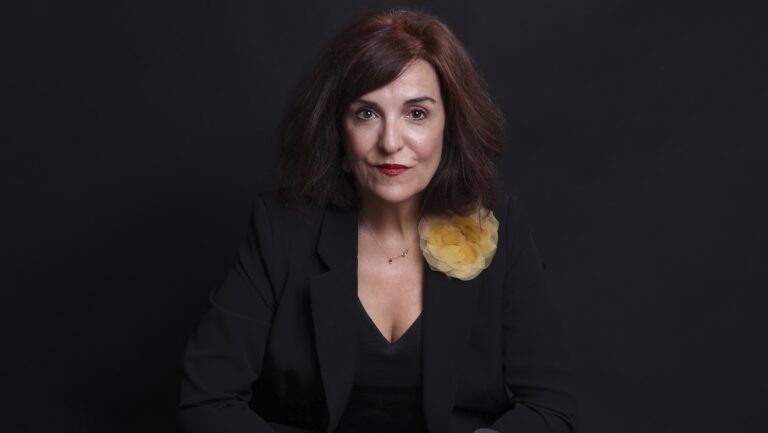 Elvira Lindo