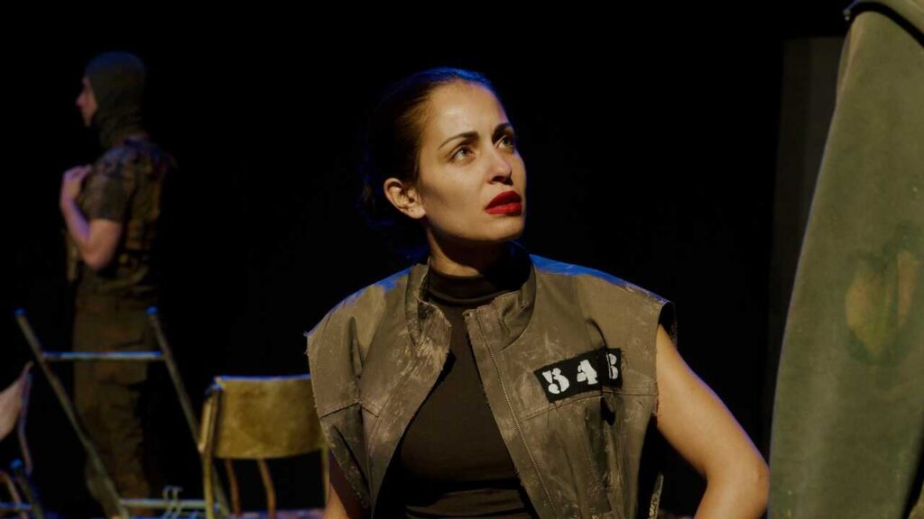 Hiba Abouk en 'Cucaracha'
