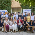 Fotografía de familia de los integrantes de las producciones de la CNTC que han llegado a Almagro