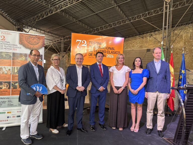 Fotografía de familia de la presentación