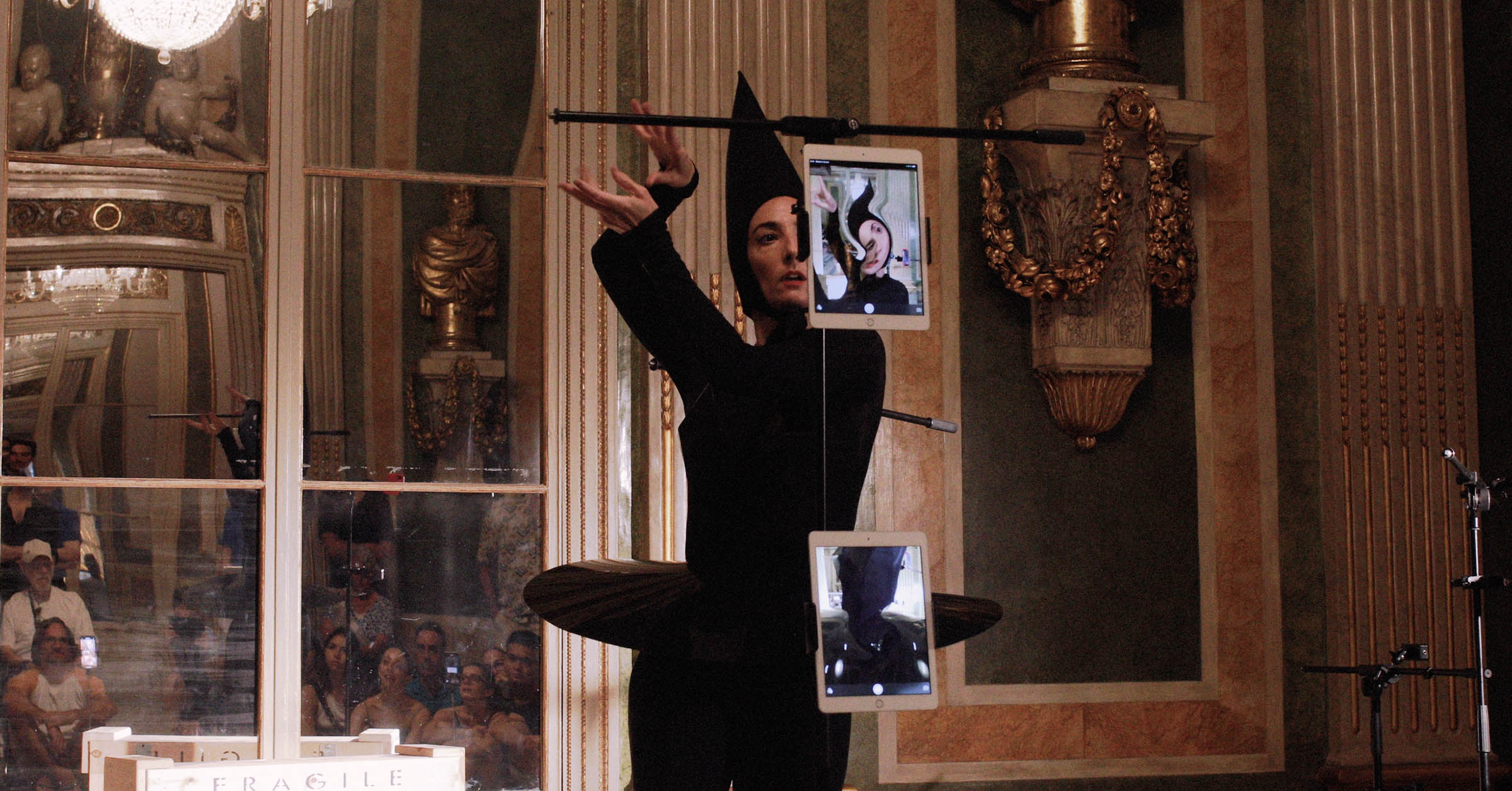 Imagen de una escena de la bailarina Lorena Nogal