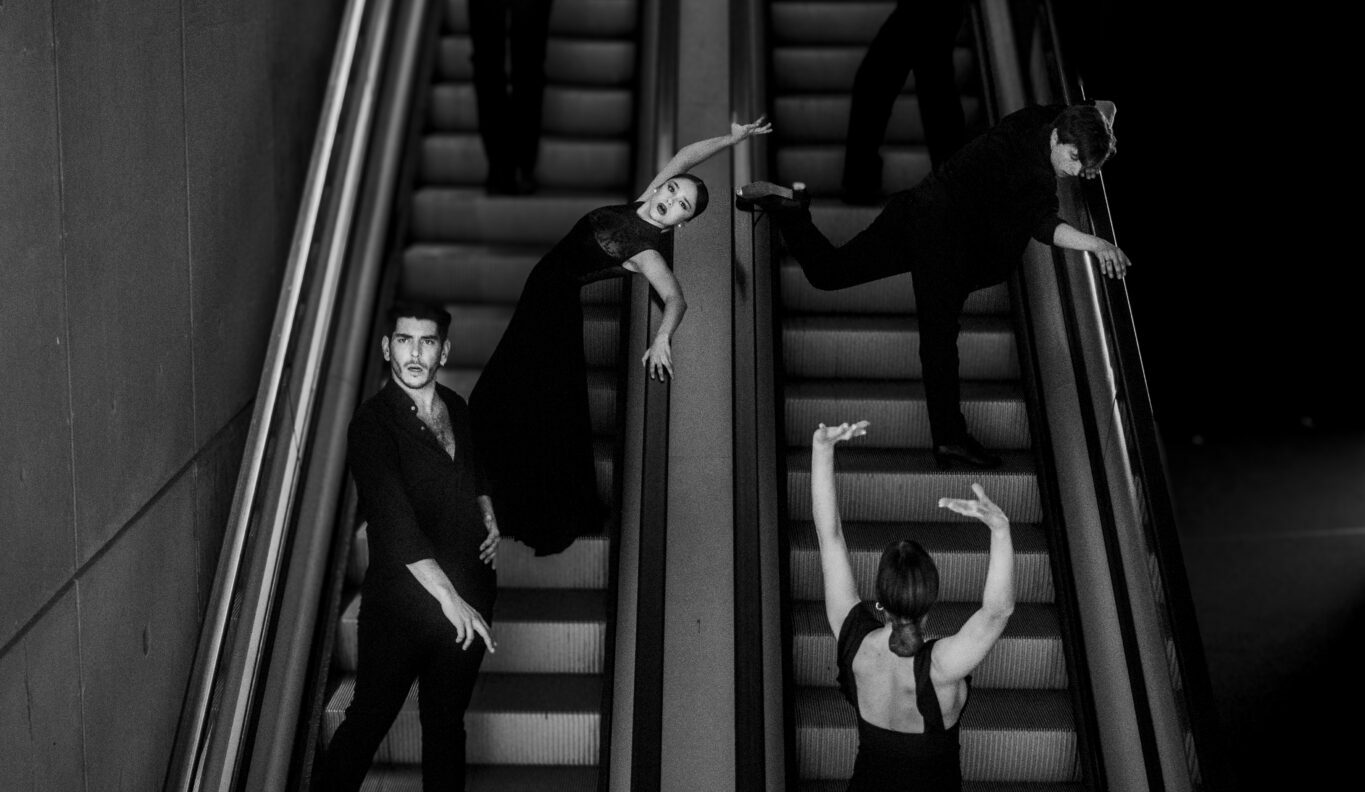 Parte del elenco del Ballet Español de la Comunidad de Madrid en Teatros del Canal