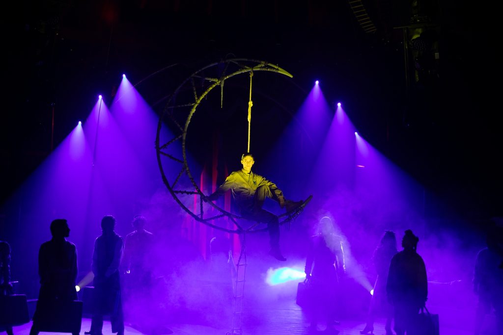 Circo Raly Legacy · Aereo