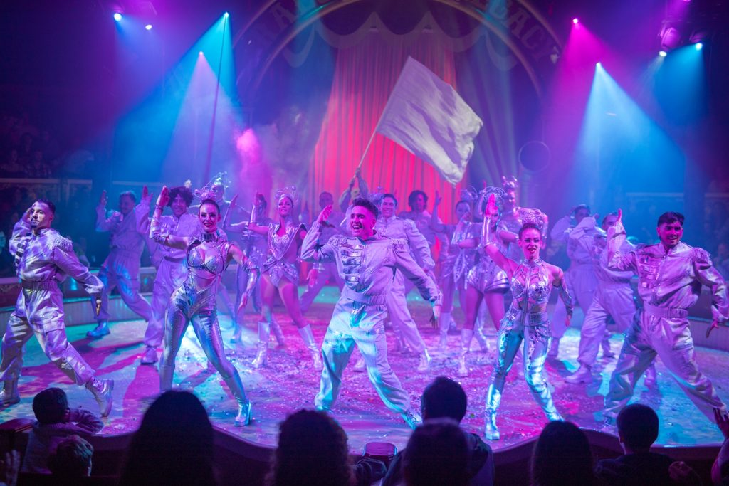 Circo Raly Legacy · Desfile final