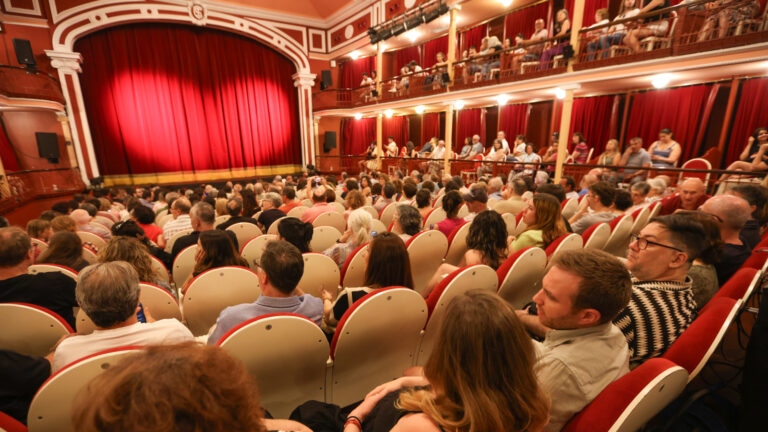 Panorámica del Teatro Salón Cervantes de Alcalá de Henares