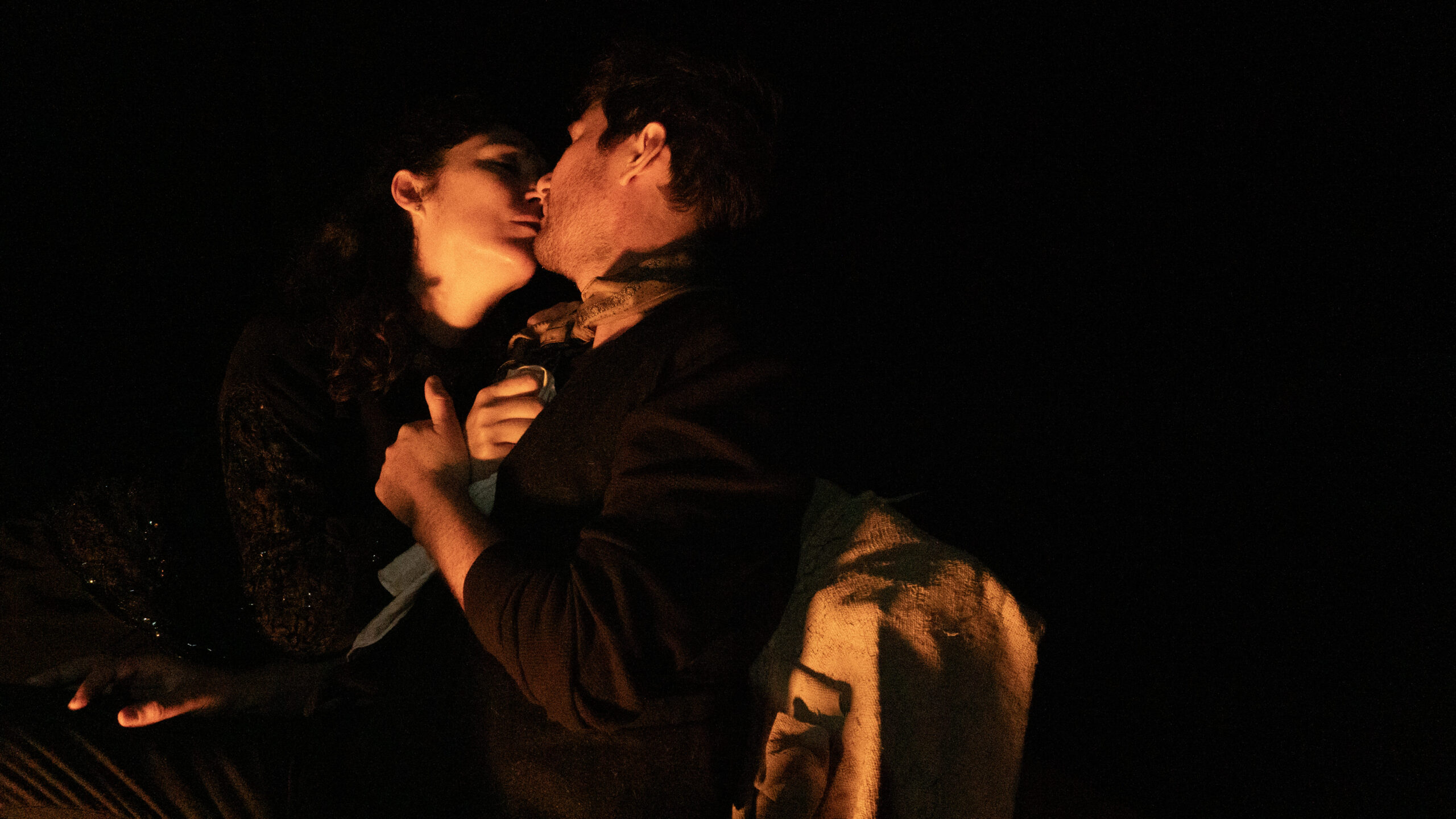 Imagen de escena de Navegar por el Neva de Guillermo Calderón